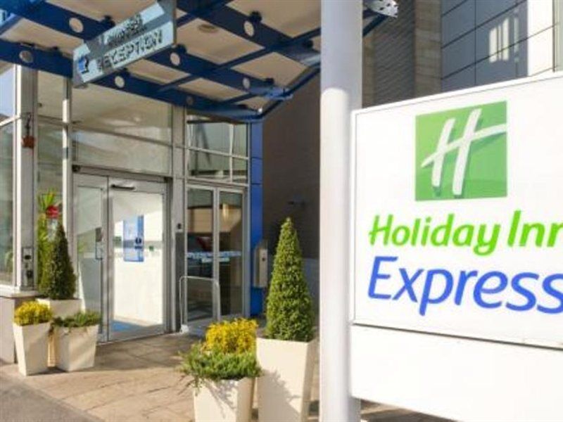Holiday Inn Express - Glasgow - City Ctr Theatreland, An Ihg Hotel Buitenkant foto